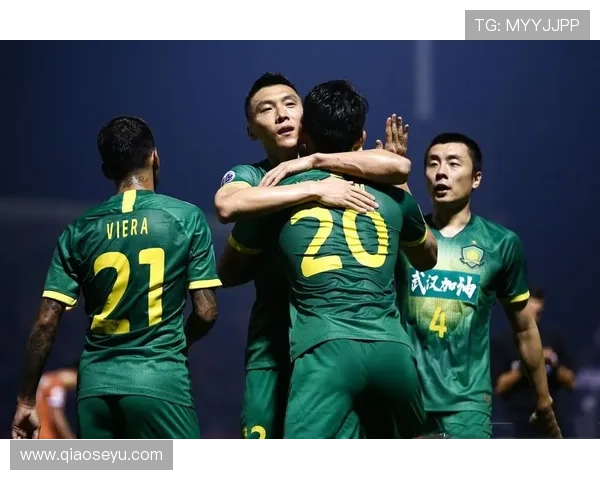 重庆足球队强势领跑冠军赛积分榜以52分稳居第一位置